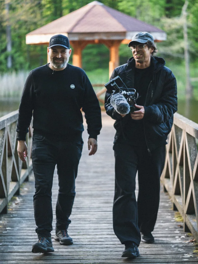 Praca z kamerą na planie filmowym